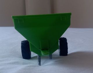 Remolque con compuerta lateral