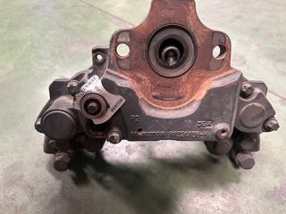 Pinza freno disco izquierda  Meritor  camion Volvo