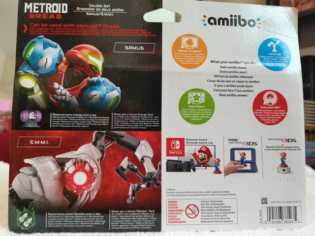 Amiibo Metroid Dread - Samus & E.M.M.I.