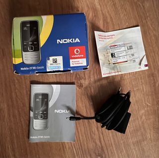 Nokia 2730 Classic - Teléfono móvil