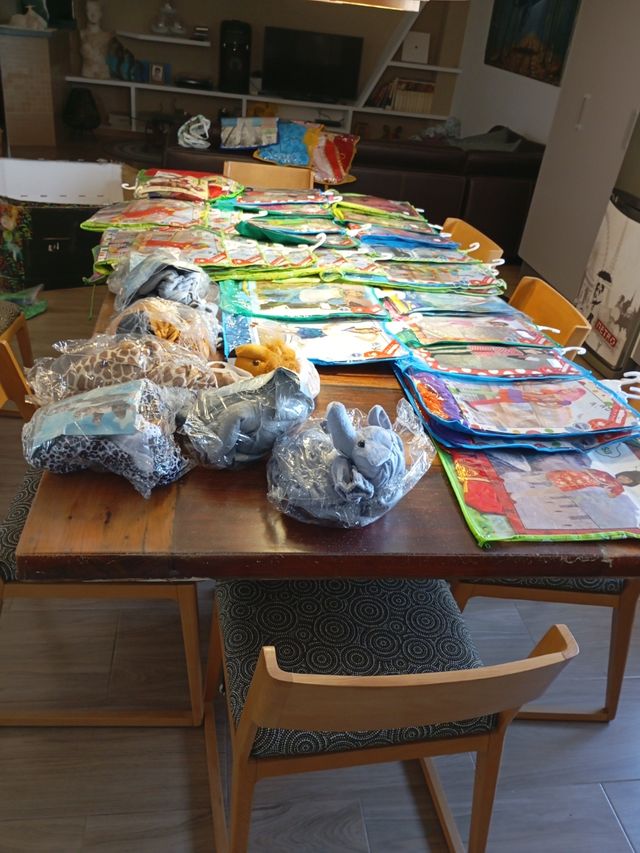 Lote 68 disfraces niños