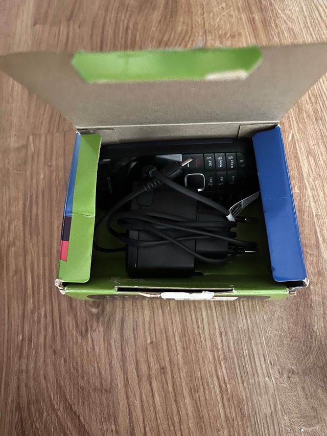 Nokia 1616 - Teléfono móvil negro