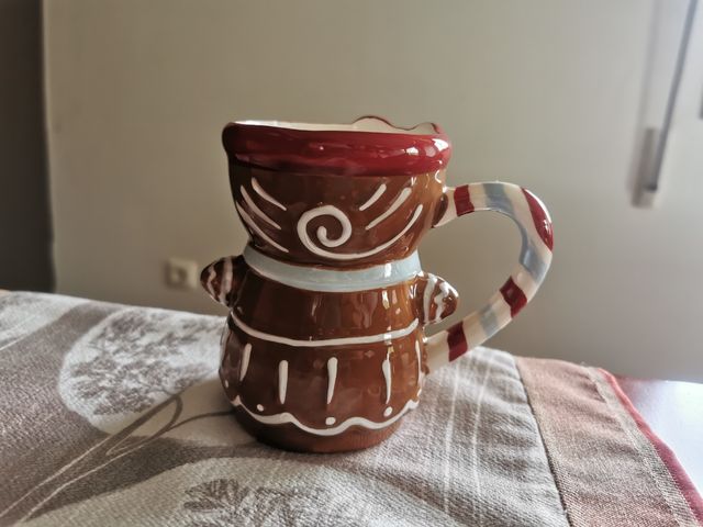 Taza muñeca de jengibre.