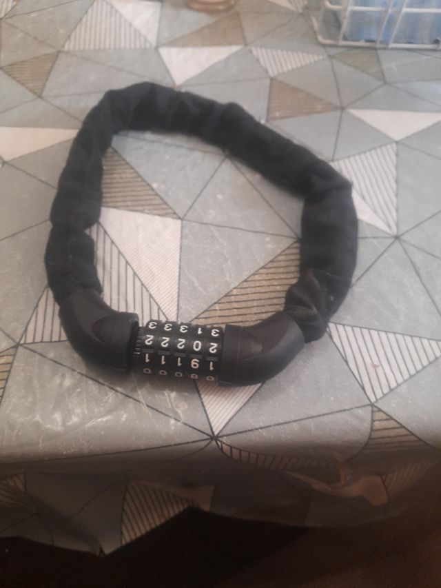 Cadena bici código numérico