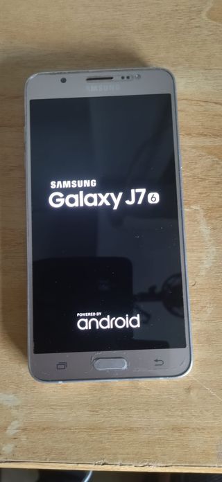 Samsung · Galaxy J7 (2016) · 16 GB · Dorado