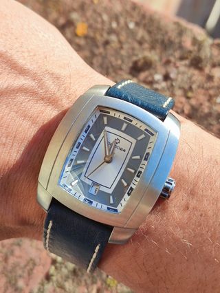 Orologio Spazio24 Elegante e Raffinato