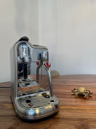 Cafetera Creatista Pro Nespresso