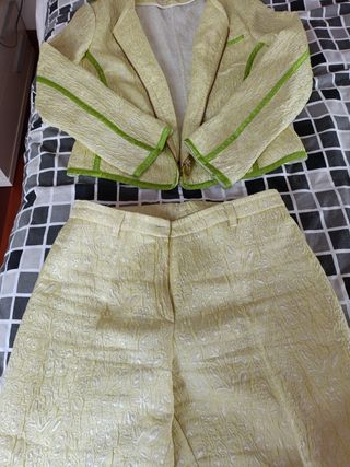 Traje chaqueta pantalón OKY COKI 36-38