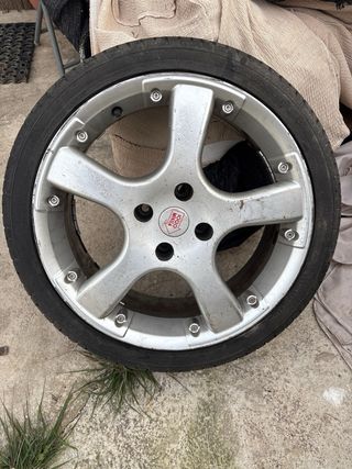 Ruedas de aluminio  205 40 17