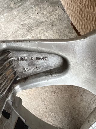 Ruedas de aluminio  205 40 17