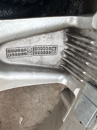 Ruedas de aluminio  205 40 17