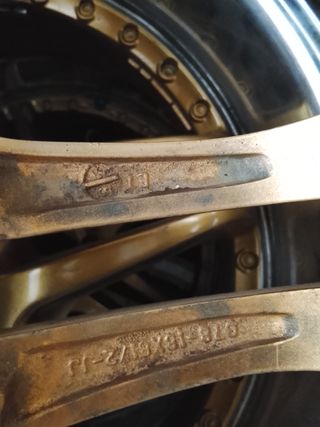 Llantas  con garganta