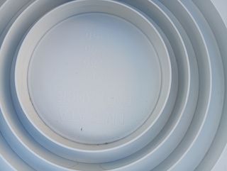 Sumidero plástico nuevo