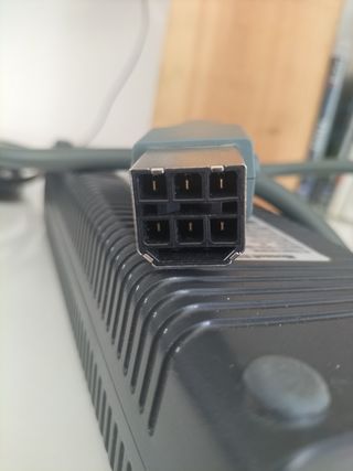 Xbox 360: Cable AV Compuesto + Adaptador AC