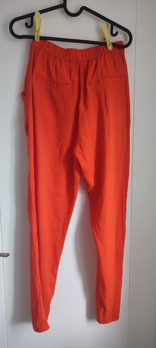 Pantalón Zara
