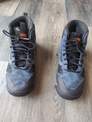 Zapatilla Vans UltraRange EXO Hi MTE-1