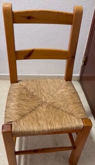 Juego de 6 Sillas de Enea como Nuevas !