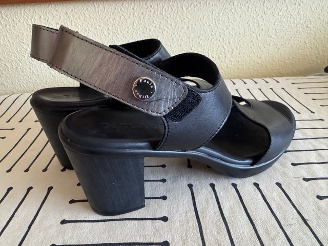 Sandalias Piel de Paula Urban. N.38.