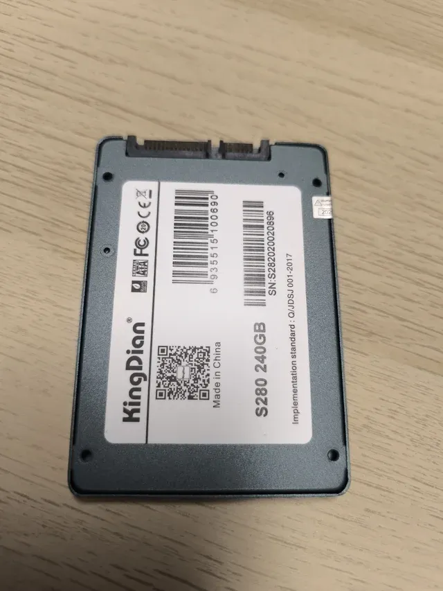 Disco duro SSD 240GB - Verificado