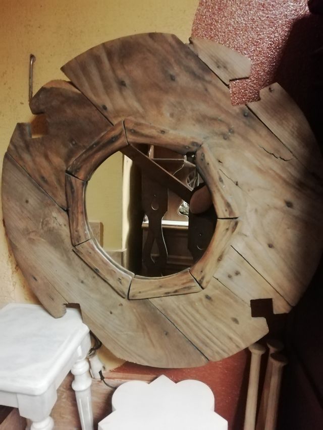 Specchio rustico in legno