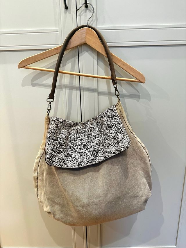 Bolso piel con solapas intercambiables