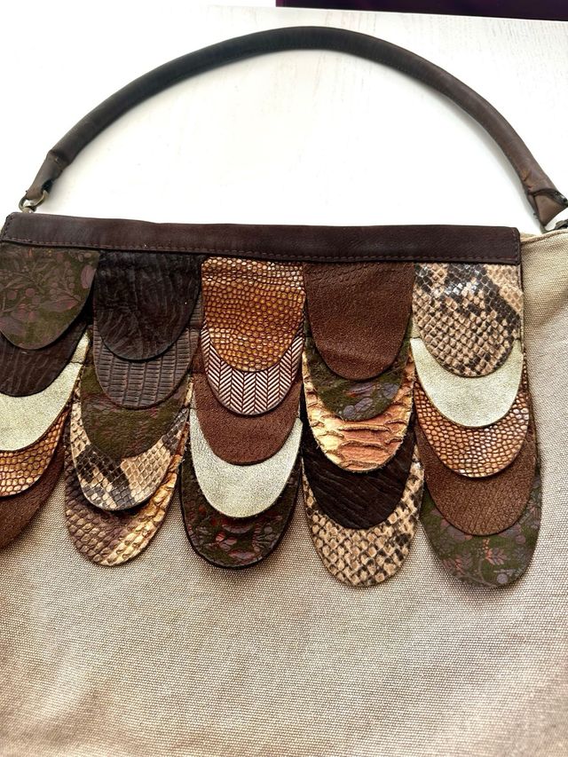 Bolso piel con solapas intercambiables
