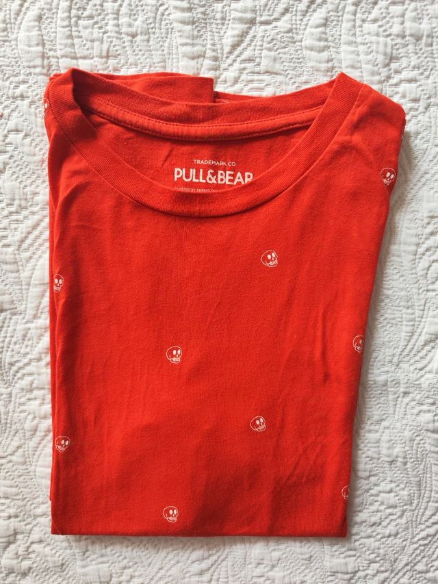Camiseta roja Pull&Bear
