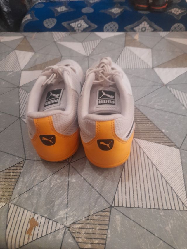 Zapatillas Puma Trucco III - Blancas y Naranjas