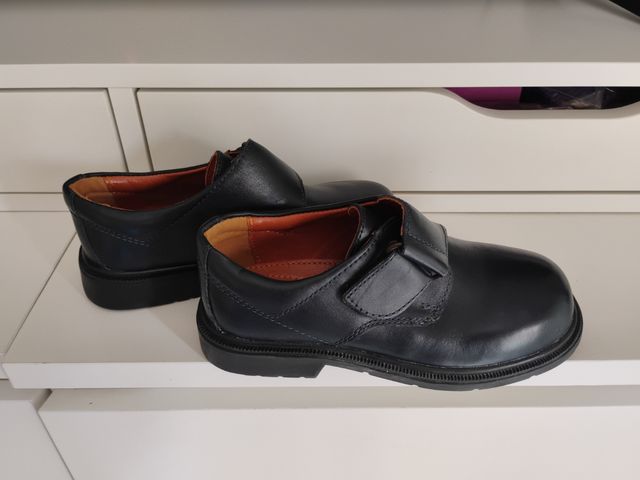 Zapatos colegiales niño talla 31