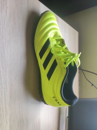 Botas futbol multitaco talla 43