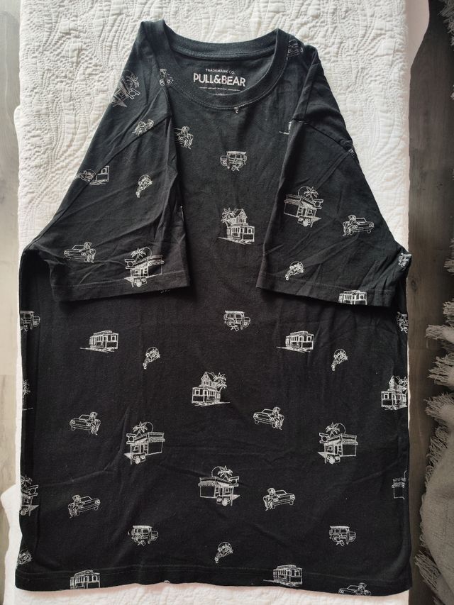 Camiseta Pull&Bear negra - Tallada grande