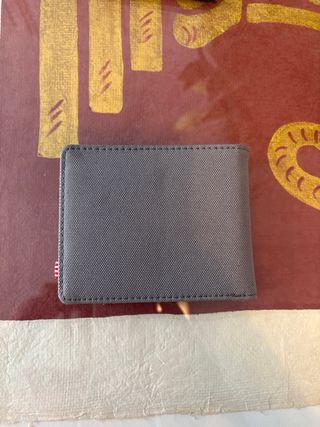 Cartera gris Hershel