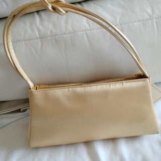 Bolso mano beige dorado fiesta