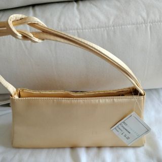 Bolso mano beige dorado fiesta