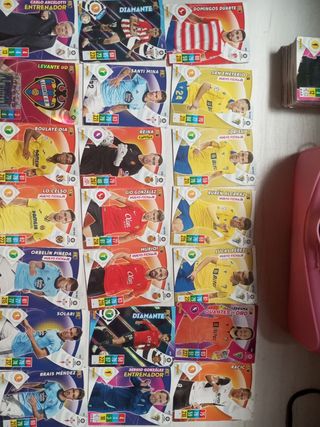 Cartas de futbol Adrenalyn 2021-22