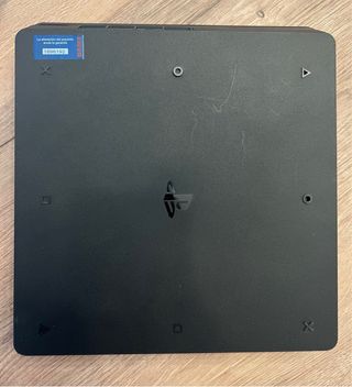 PS4 (PlayStation 4) Slim Negra
1tb.
Incluye cables