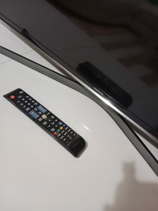 TV Samsung 48" Negro