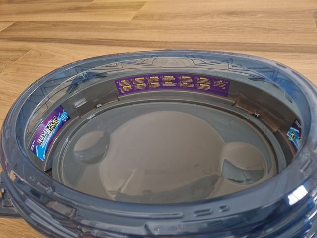 Estadio Beyblade + Lanzadores