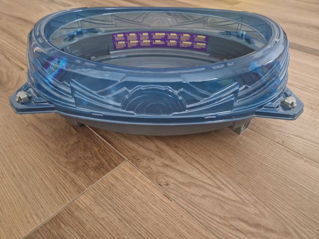 Estadio Beyblade + Lanzadores