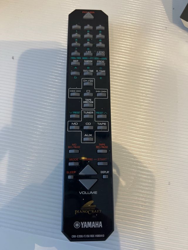 Amplificatore stereo Yamaha RX-E100