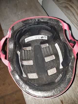 Casco, bicicleta, skate, patines.