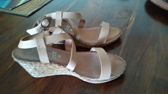 Sandalias piel