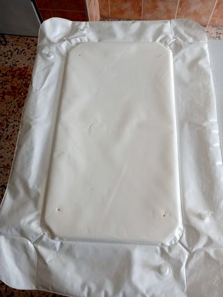 Cambiador bebé hinchable blanco