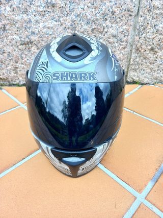 Casco shark de chica