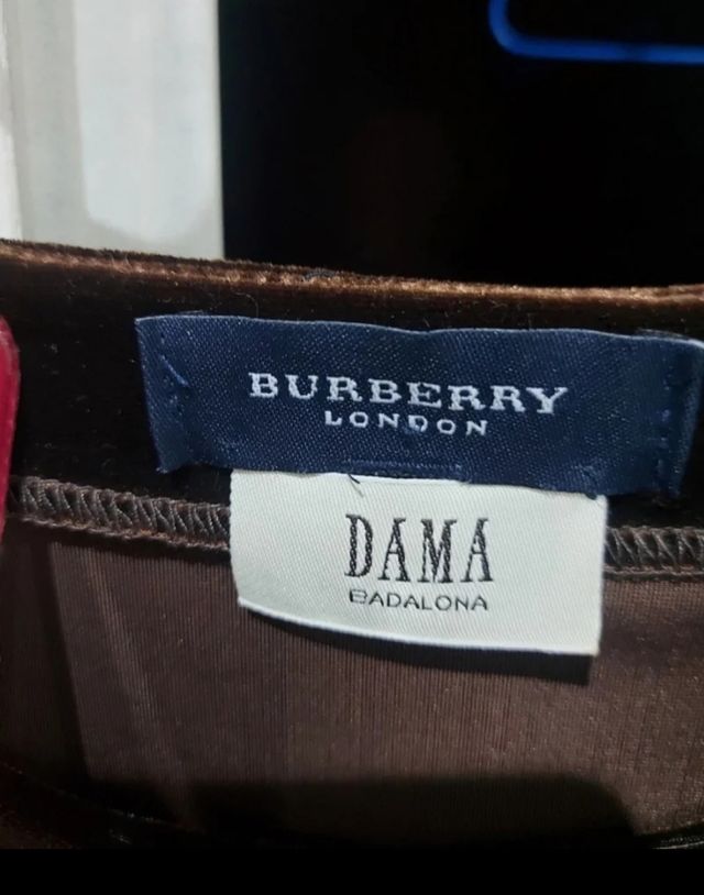 Burberry Talla M/L Sin uso