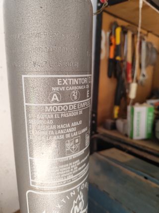 Extintor antiguo de nieve carbónica