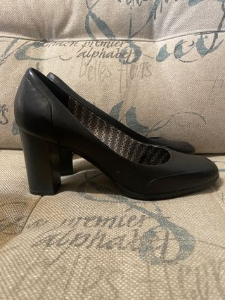 Zapatos Camper negros tacón bajo