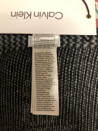 Bufanda Calvin Klein gris y negra Nuevo con etique