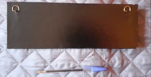 Corbatas, colgador corbatas, pañuelos.