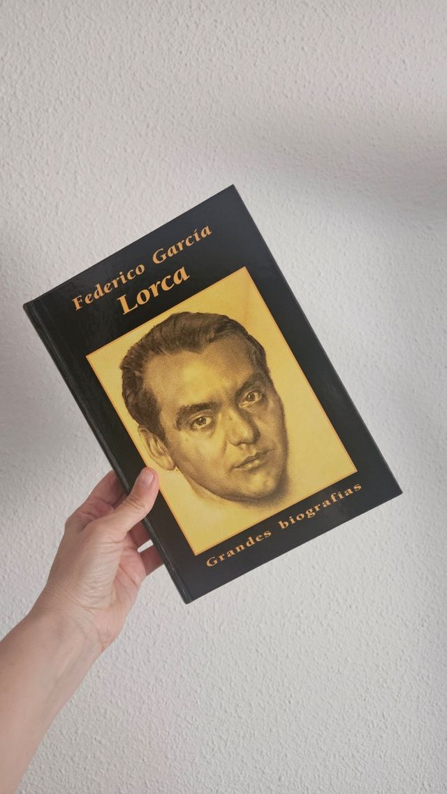 Biografías:MarieCurie,Ghandi,Lorca, Kennedy,Mozart